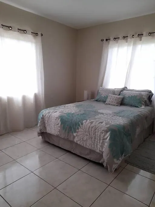 Holiday home Ultimate Chill Brown'S Town Villa Browns Town